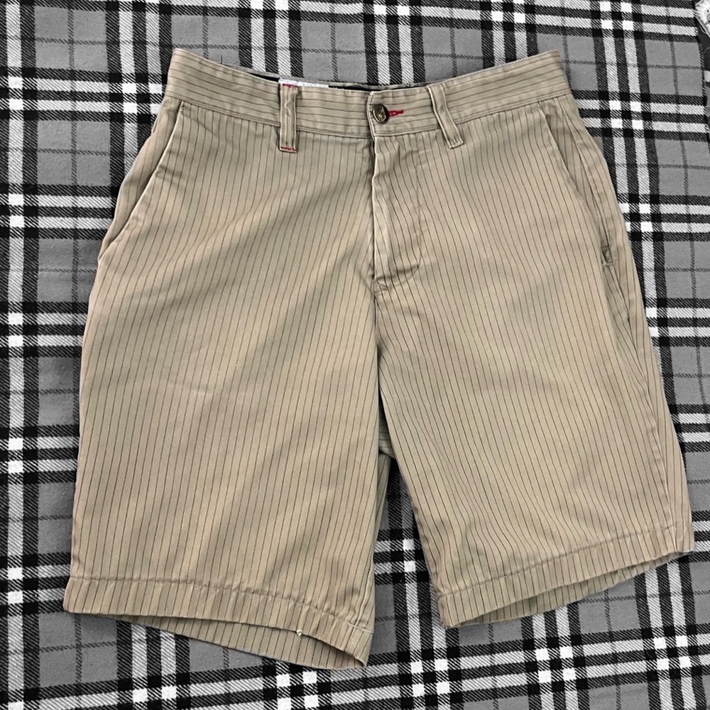 Volcom shorts